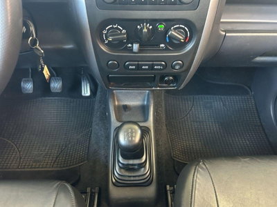 Suzuki Jimny 1.3i 16V cat 4WD JLX (14)