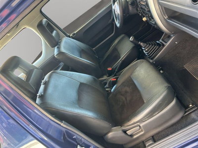 Suzuki Jimny 1.3i 16V cat 4WD JLX (17)