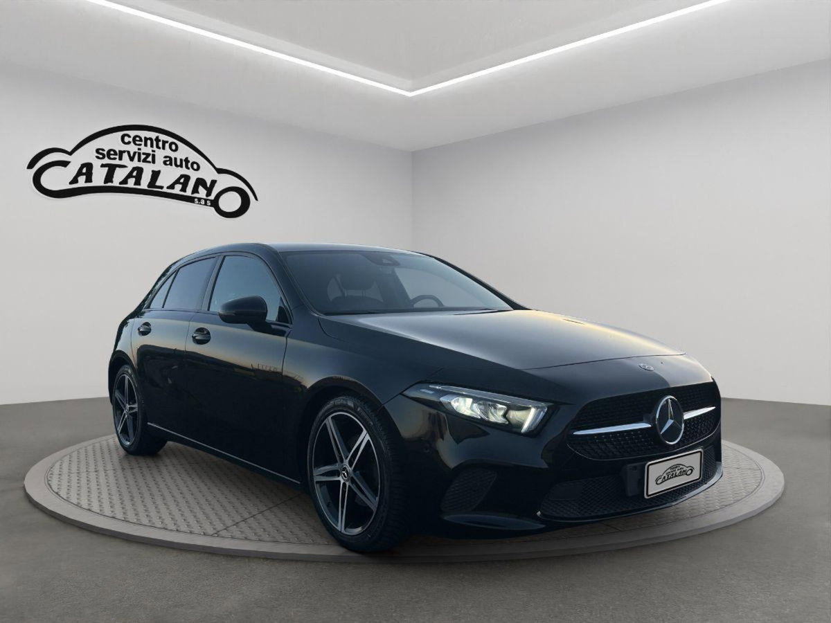 Mercedes-Benz Classe A Sedan 180 d Automatic 4p. Premium (7)
