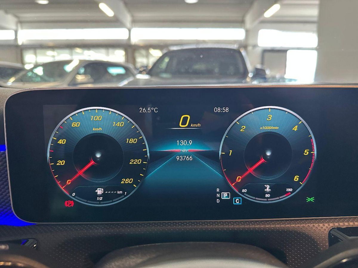 Mercedes-Benz Classe A 180 d Automatic Sport (6)