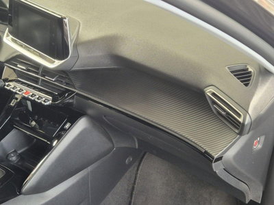 Peugeot 2008 BlueHDi 110 S&S Allure Pack (19)