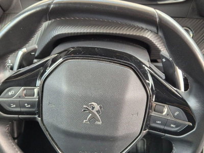 Peugeot 2008 BlueHDi 110 S&S Allure Pack (8)