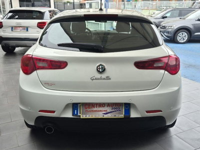 Alfa Romeo Giulietta 1.6 JTDm-2 Exclusive (3)