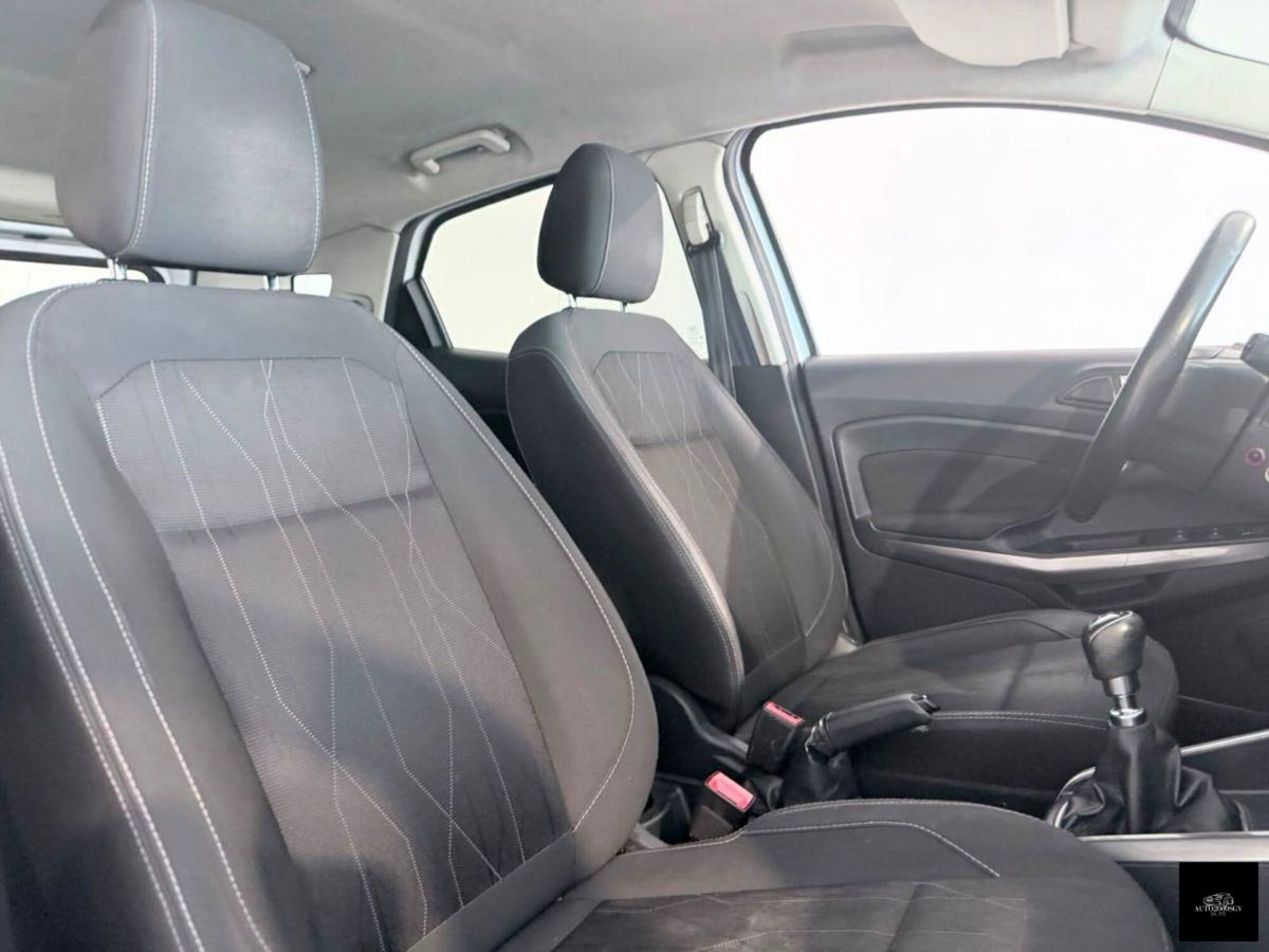 Ford EcoSport 1.5 TDCi 100 CV Start&Stop Titanium (8)