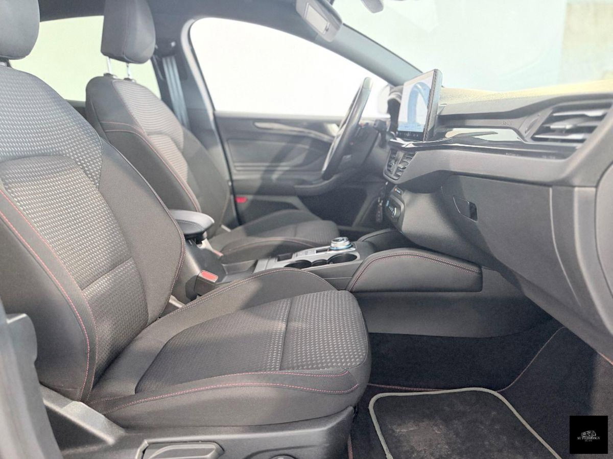 Ford Focus 1.5 ecoblue 115cv auto (6)
