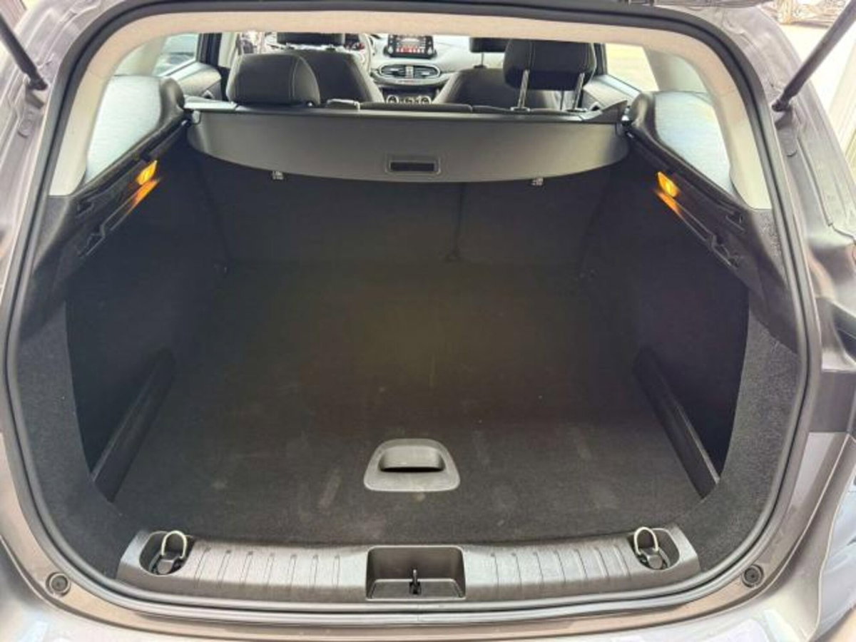 Fiat Tipo Station Wagon Tipo SW 1.0 t3 Cross 100cv (14)