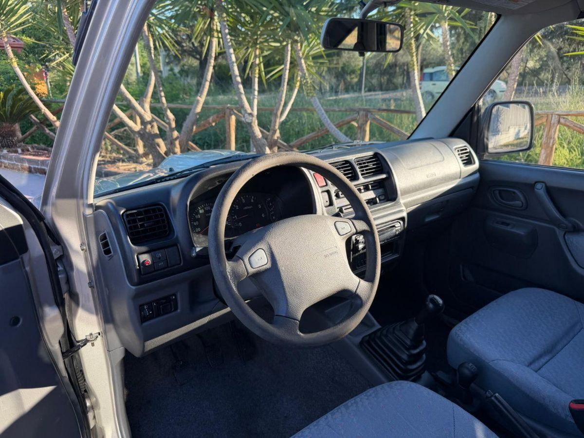 Suzuki Jimny 1.5 DDiS cat 4WD JLX Più (11)