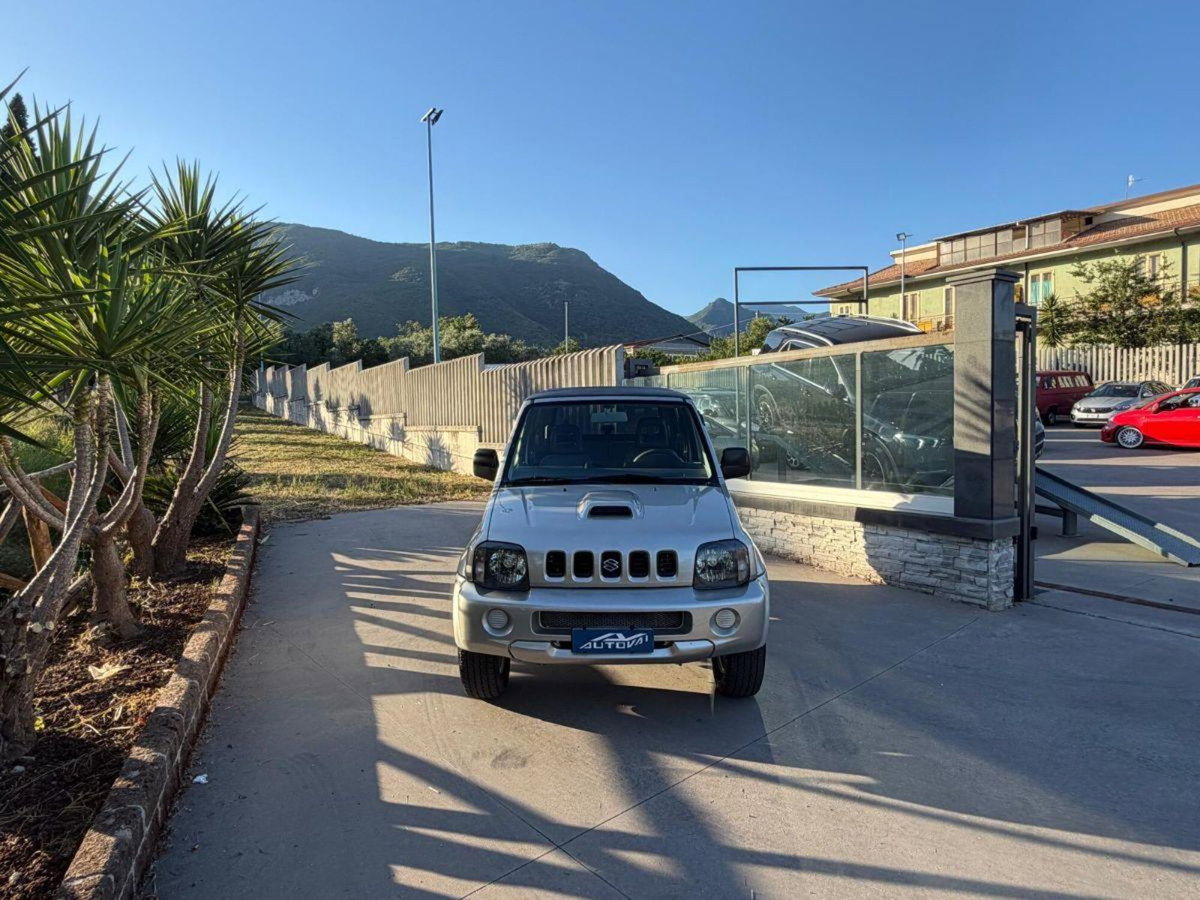 Suzuki Jimny 1.5 DDiS cat 4WD JLX Più (3)