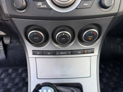 Mazda Mazda3 1.6 16V 105CV Extra (15)