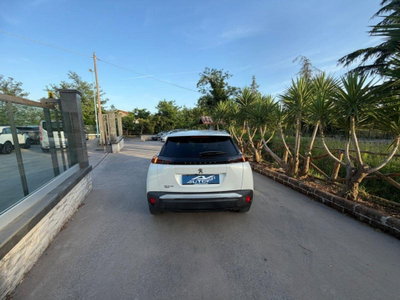 Peugeot 2008 PureTech 100 S&S Allure (5)