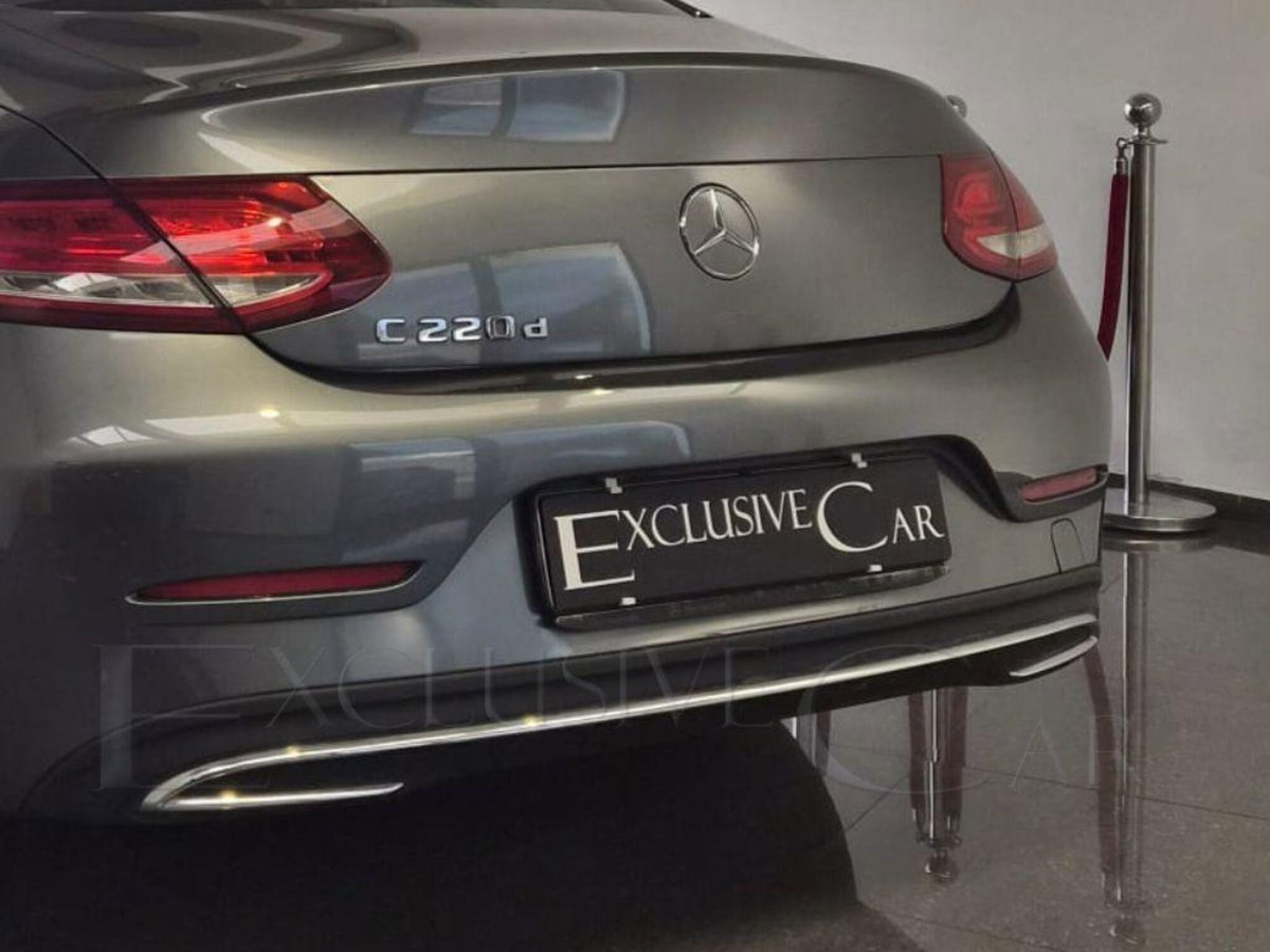 Mercedes-Benz Classe C Coupé 220 d Auto 4Matic Coupé Sport (4)