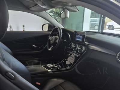 Mercedes-Benz Classe C Coupé 220 d Auto 4Matic Coupé Sport (9)
