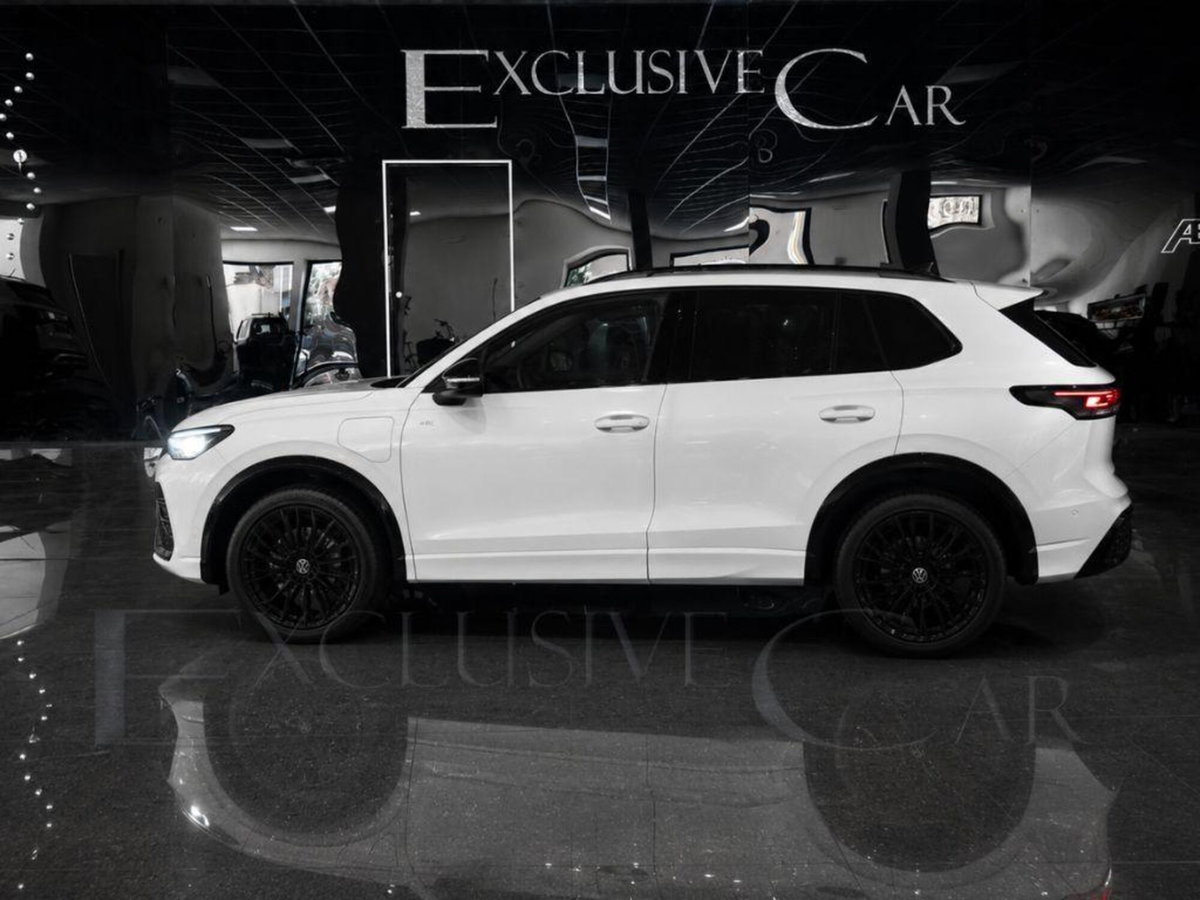 Volkswagen Tiguan 1.5 etsi R-Line 150cv dsg (3)
