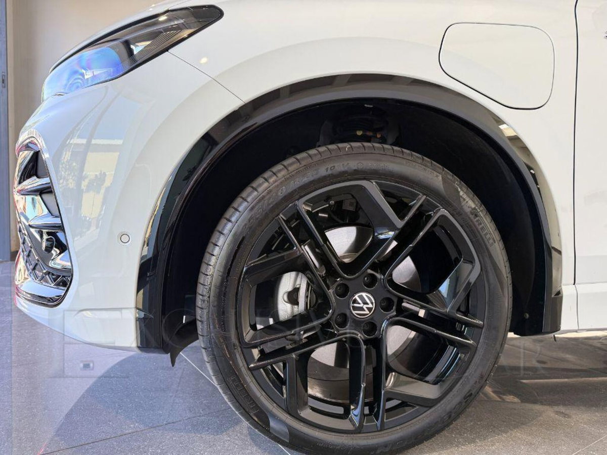Volkswagen Tiguan 1.5 etsi R-Line 150cv dsg (7)