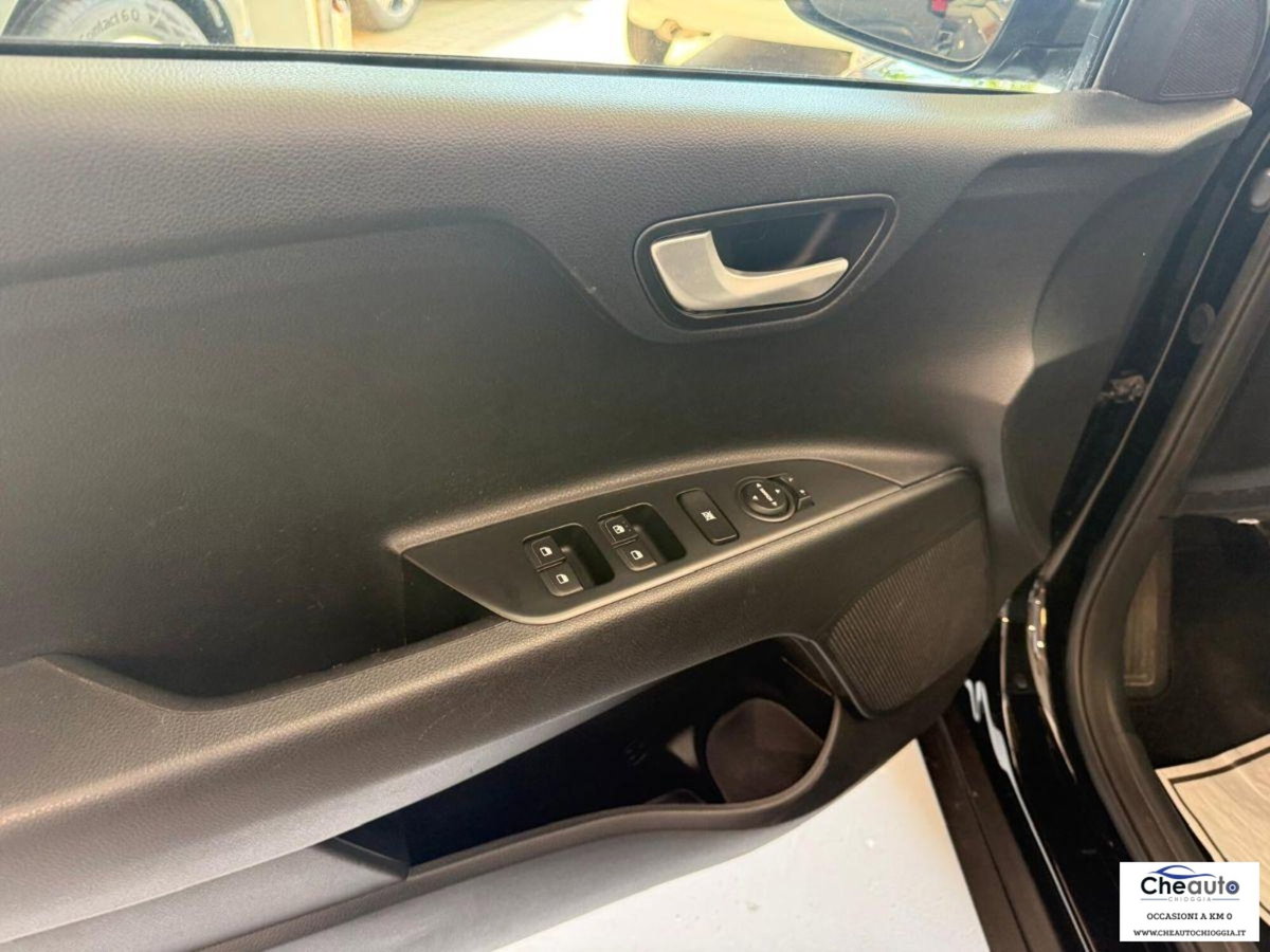 Kia Stonic 1.4 MPI EcoGPL Energy (13)