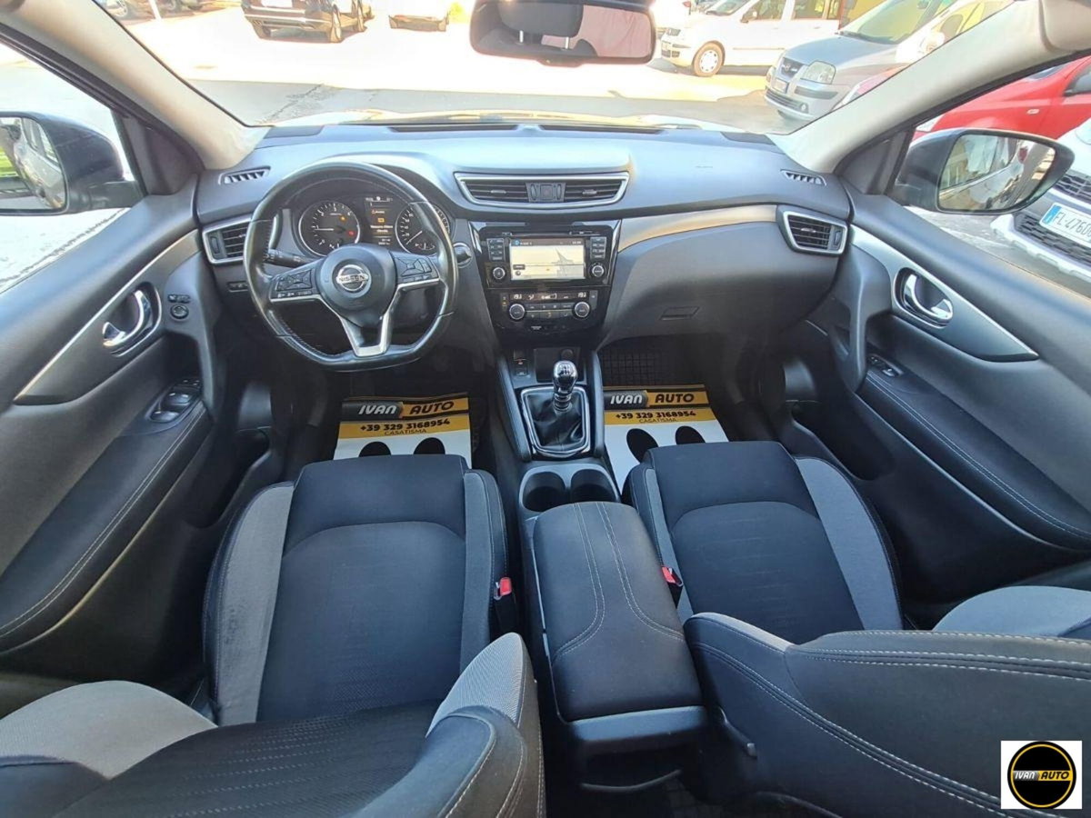 Nissan Qashqai 1.5 dCi N-Connecta (12)