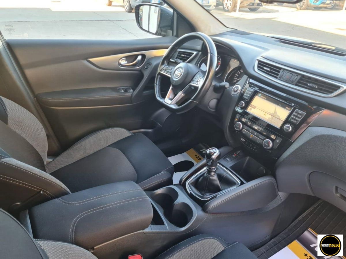 Nissan Qashqai 1.5 dCi N-Connecta (13)