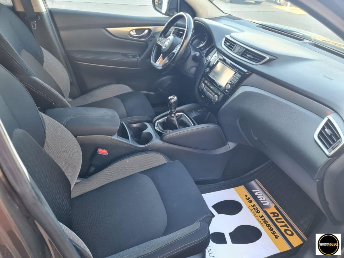 Nissan Qashqai 1.5 dCi N-Connecta (14)