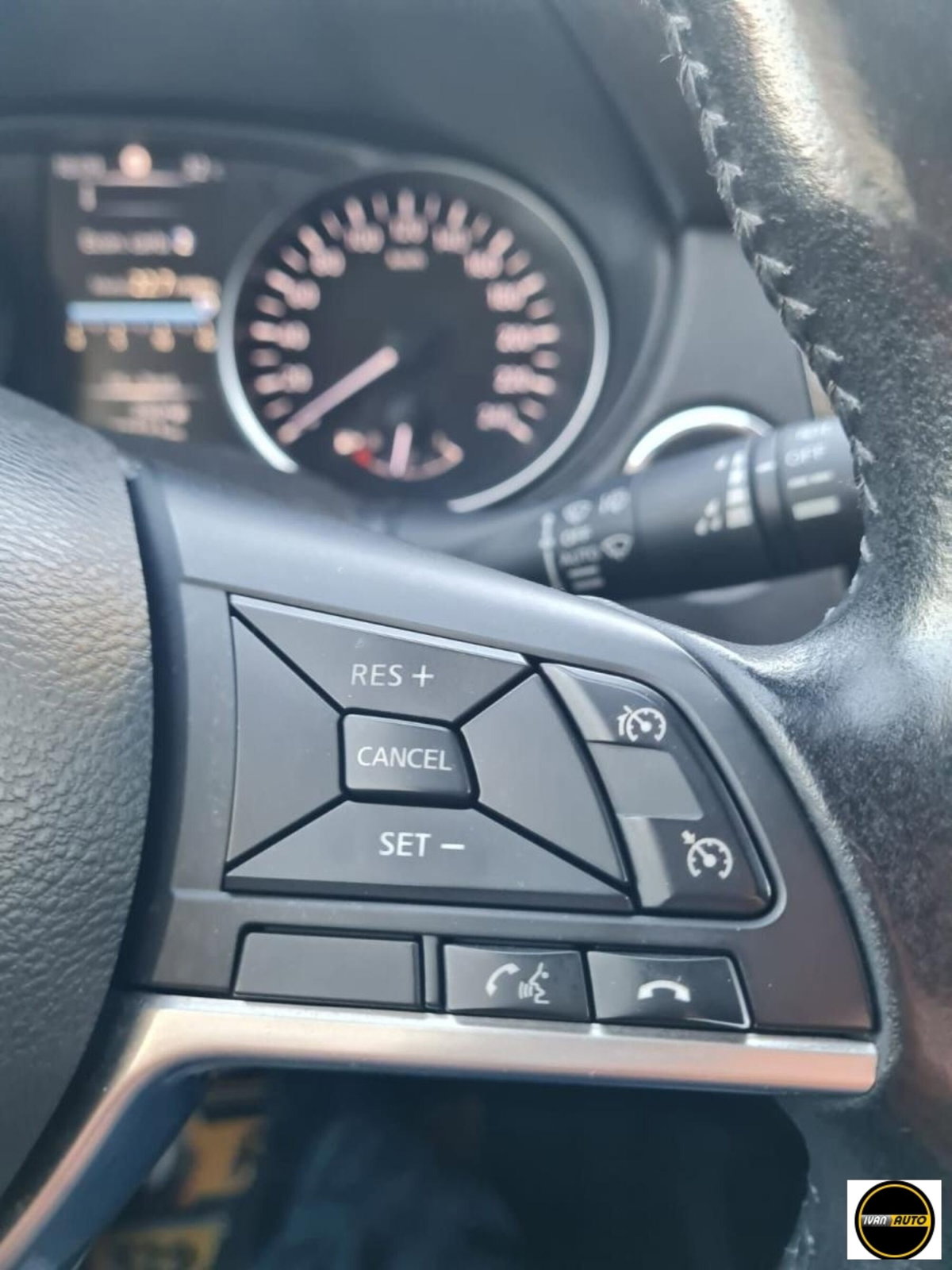 Nissan Qashqai 1.5 dCi N-Connecta (19)