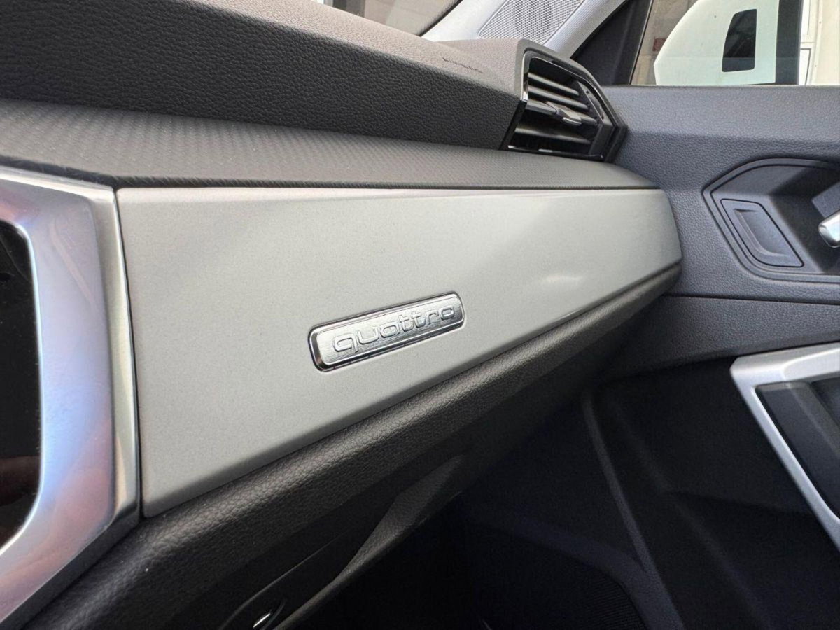 Audi Q3 Sportback 45 TFSI S tronic quattro edition (14)