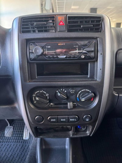 Suzuki Jimny 1.3 4WD Evolution (13)