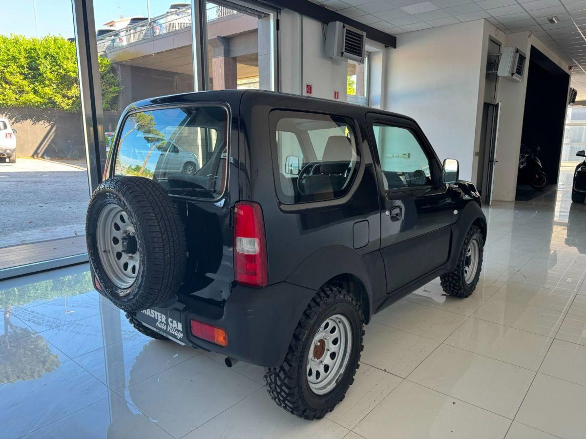 Suzuki Jimny 1.3 4WD Evolution (4)