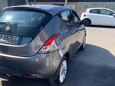 Lancia Ypsilon 0.9 TwinAir 85 CV 5 porte S&S Platinum (5)