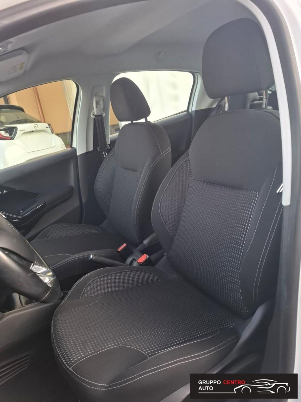 Peugeot 208 BlueHDi 100 Stop&Start 5 porte Allure (12)