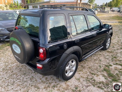Land Rover Freelander 2.0 Td4 16V cat S.W. SE (6)