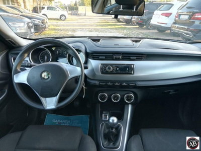 Alfa Romeo Giulietta 1.6 JTDm-2 Distinctive (12)
