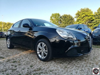 Alfa Romeo Giulietta 1.6 JTDm-2 Distinctive (4)