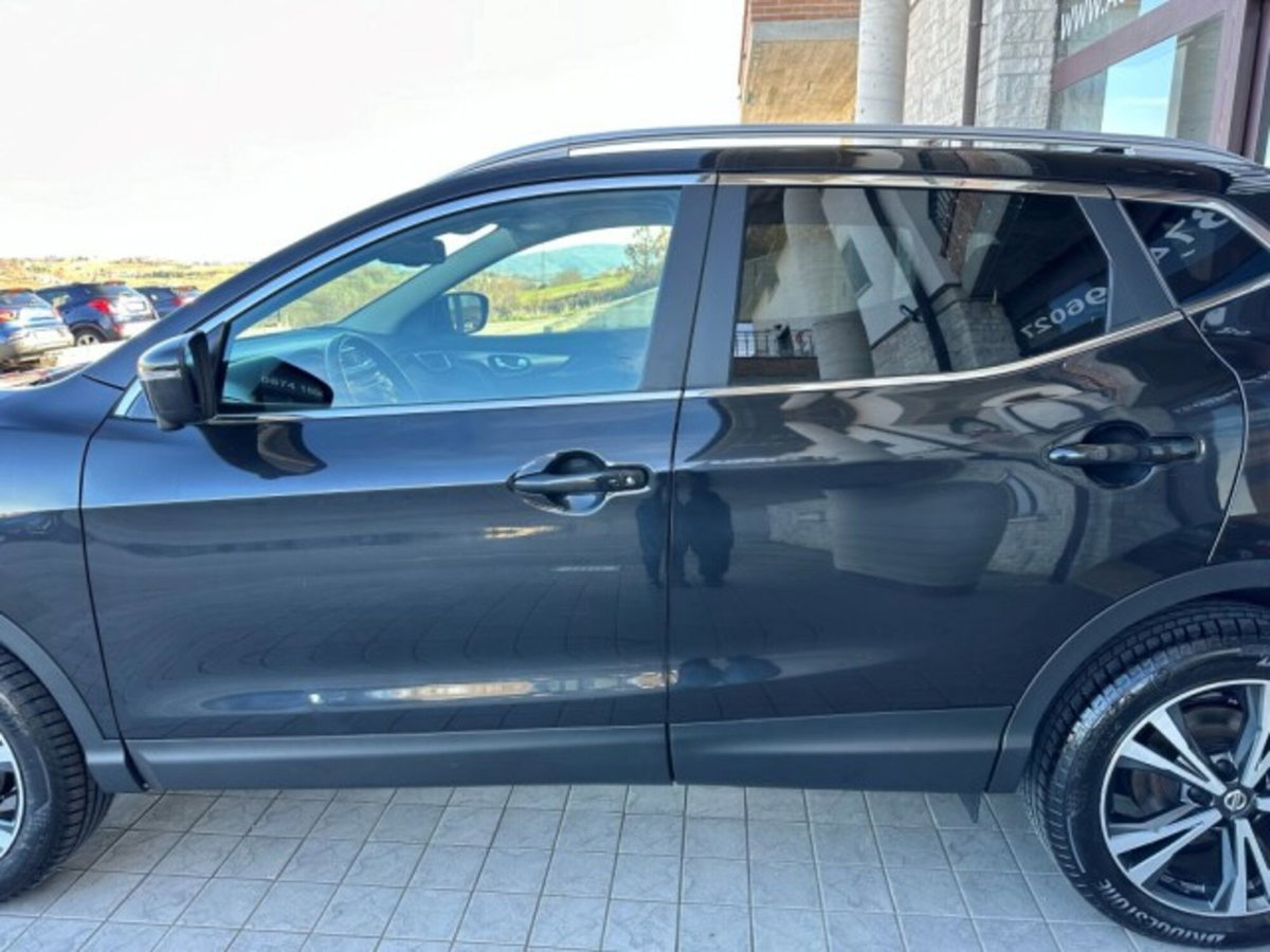 Nissan Qashqai 1.5 dCi N-Connecta (10)