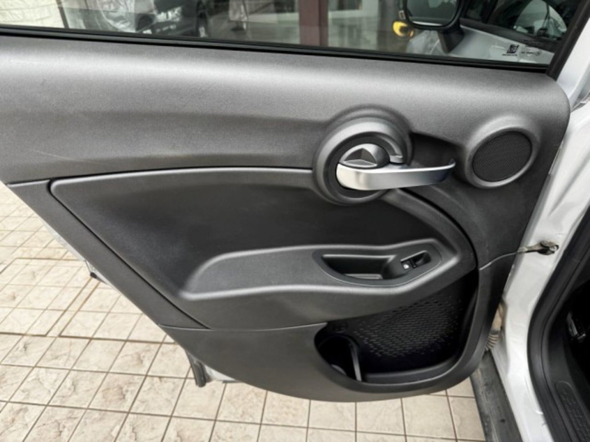 Fiat 500X 1.5 T4 Hybrid 130 CV DCT Yacht Club Capri (20)