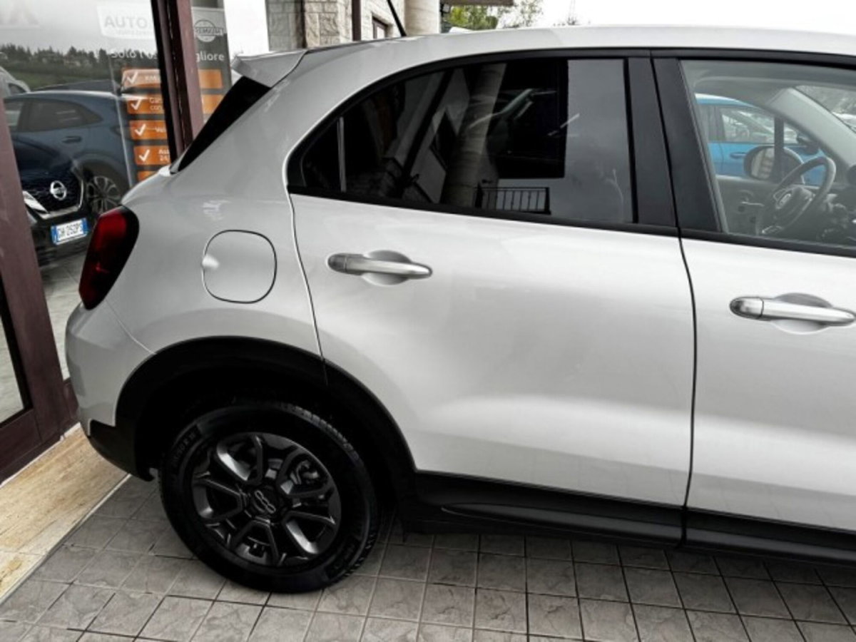 Fiat 500X 1.5 T4 Hybrid 130 CV DCT Yacht Club Capri (8)