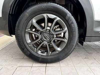 Fiat 500X 1.5 T4 Hybrid 130 CV DCT Yacht Club Capri (9)