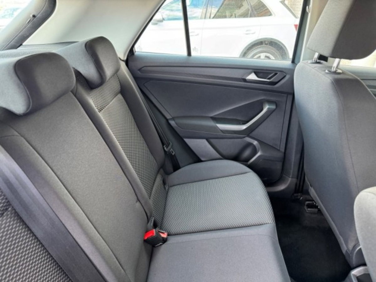 Volkswagen T-Roc 1.0 TSI Style (17)