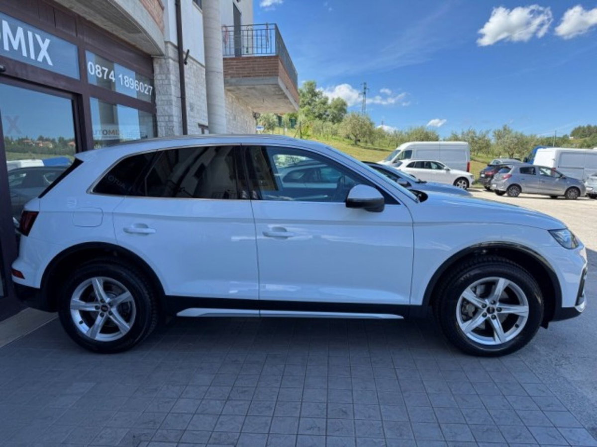 Audi Q5 40 2.0 tdi mhev 12V Business Advanced quattro s-tronic (8)