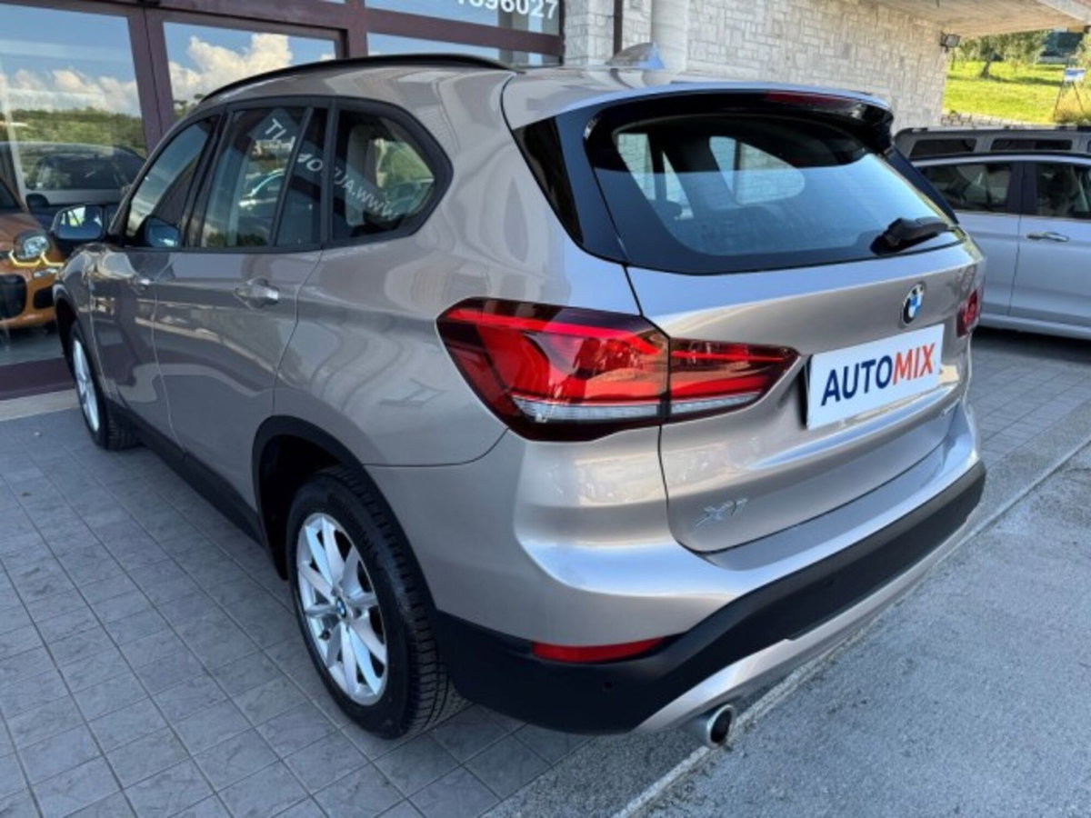 BMW X1 sDrive16d Business Advantage (11)
