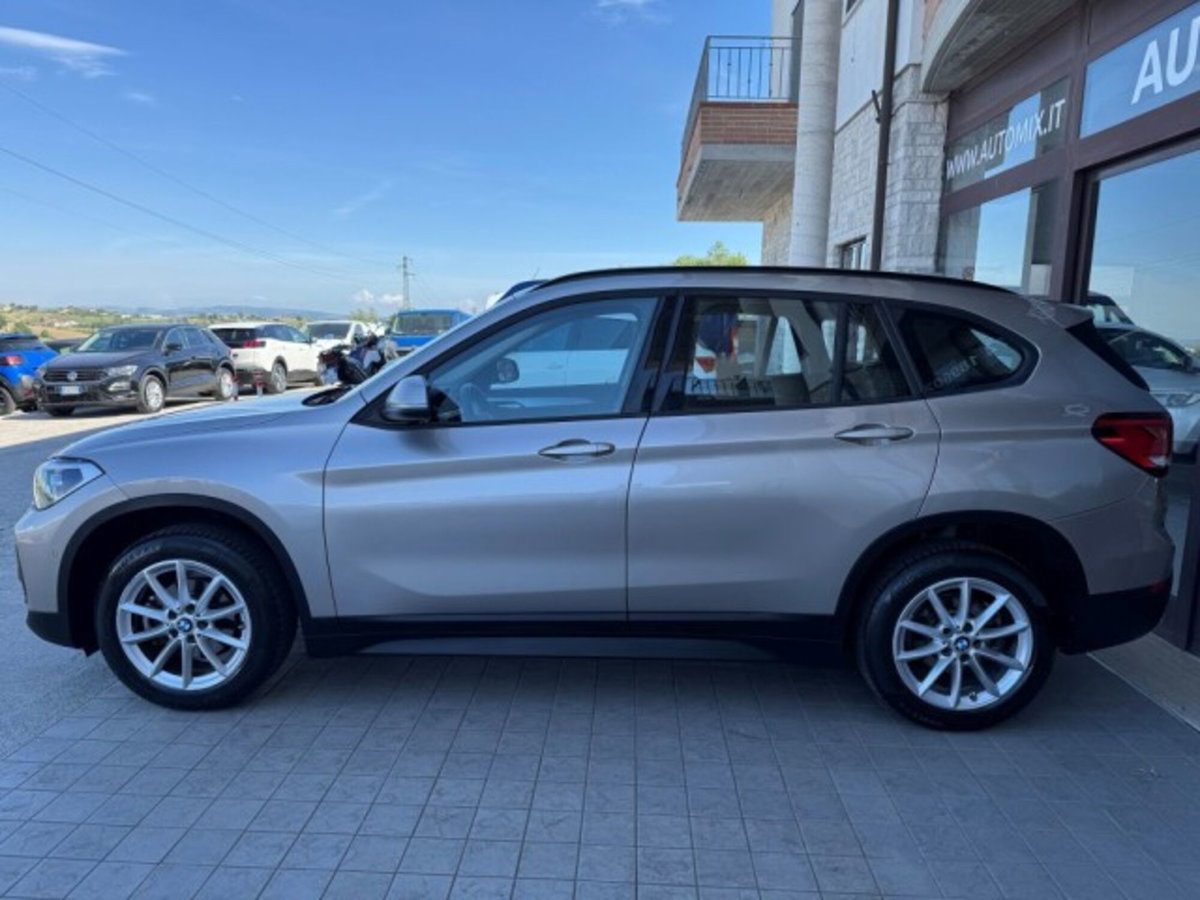 BMW X1 sDrive16d Business Advantage (8)