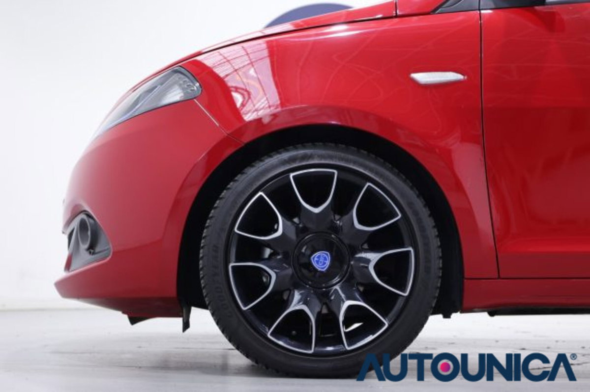 Lancia Ypsilon 1.0 FireFly 5 porte S&S Hybrid Ecochic Gold (17)
