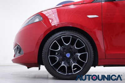 Lancia Ypsilon 1.0 FireFly 5 porte S&S Hybrid Ecochic Gold (17)