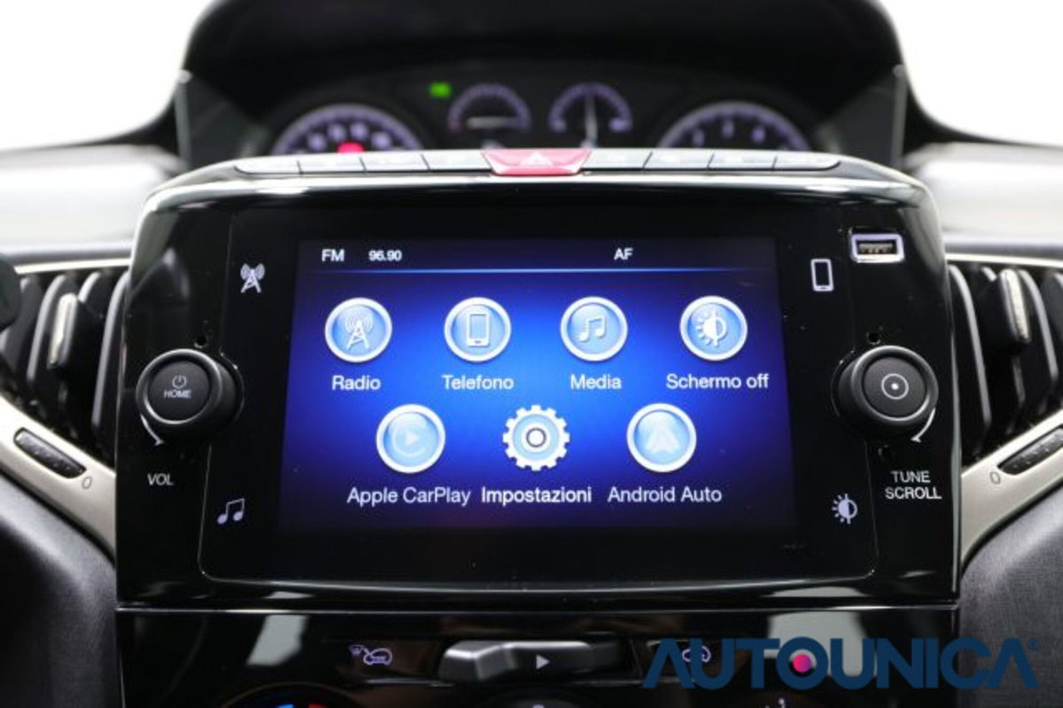 Lancia Ypsilon 1.0 FireFly 5 porte S&S Hybrid Ecochic Gold (9)