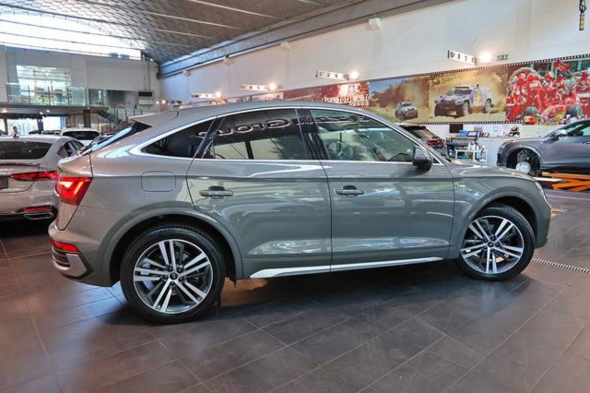 Audi Q5 Sportback Sportback 40 2.0 tdi mhev 12V quattro s-tronic (10)
