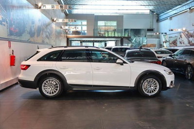 Audi A4 Allroad Allroad 40 2.0 tdi mhev Business Evolution quattro 204cv s-tronic (2)