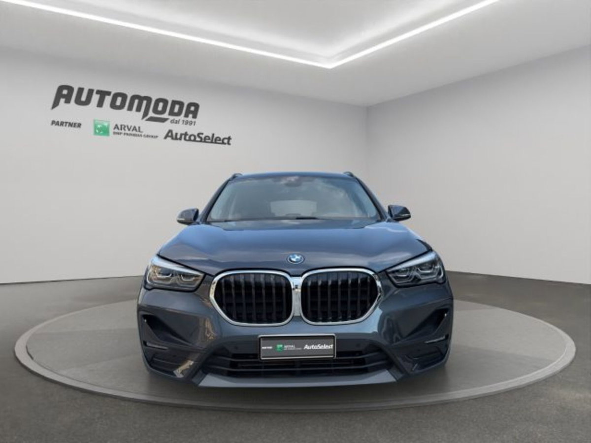 BMW X1 xDrive25e Advantage (2)