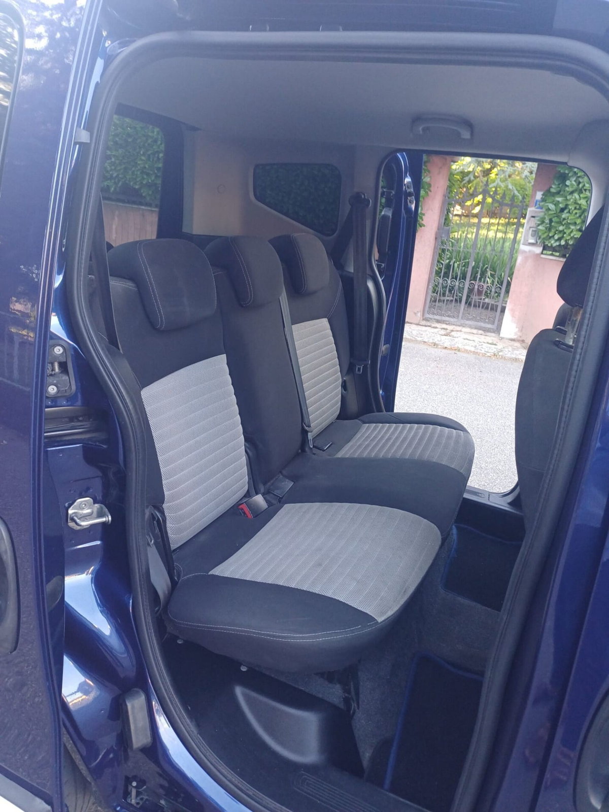 Fiat Qubo 1.3 MJT 95 CV Trekking (11)
