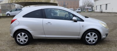 Opel Corsa 1.2 3 porte b-color (11)