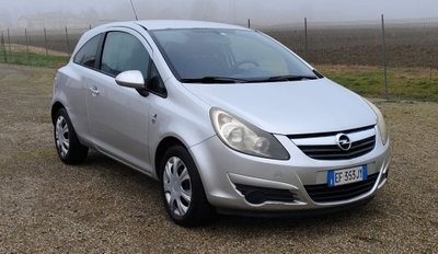 Opel Corsa 1.2 3 porte b-color (2)