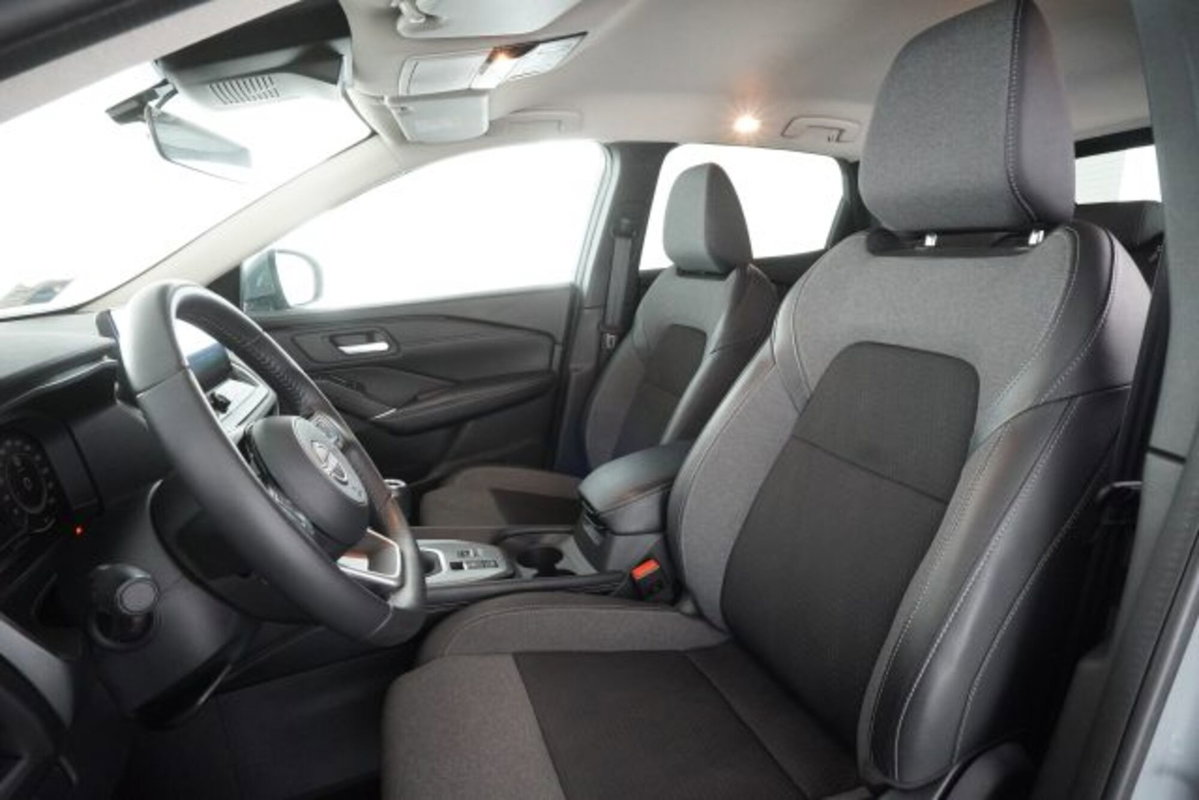 Nissan Qashqai 1.3 mhev N-Connecta 2wd 140cv (10)