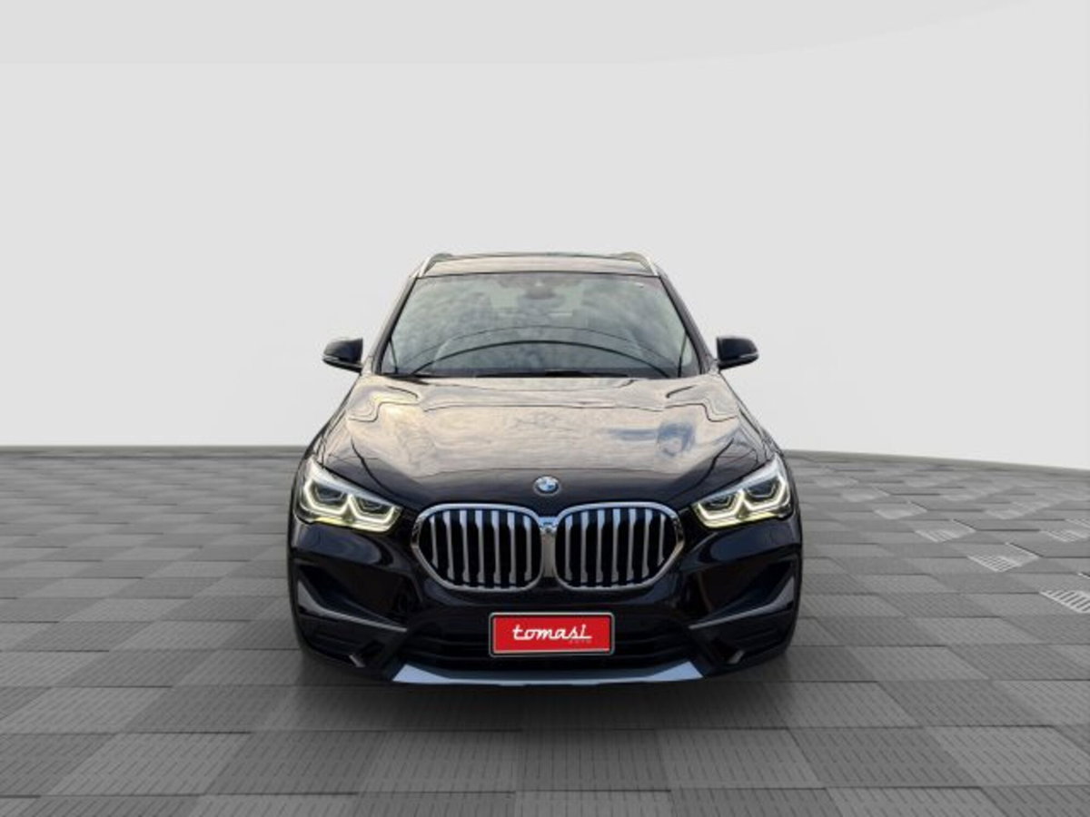 BMW X1 sDrive18d xLine Plus (8)